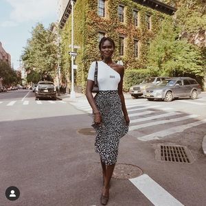 Single sleeve $$$ top